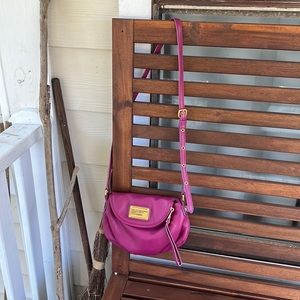 Marc Jacobs Mini Natasha crossbody bag Magenta EUC-vintage! like new !